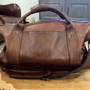 Tecovas Brown Leather Duffel Bag with Classic Design